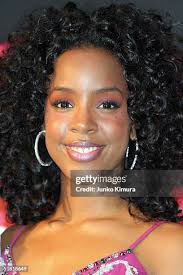 3,600 Kelly Like The Photos & High Res Pictures