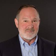 Tom Estep's Instagram, Twitter & Facebook