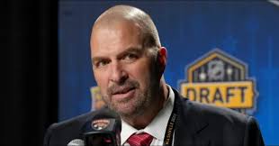 Bill Clune's new book, "Direito e Políticas Públicas nos escritos de  William Clune," includes a collection of his writings translated into  Portuguese, alongside new scholarship from Brazilian legal scholar Maria  Paula Dallari