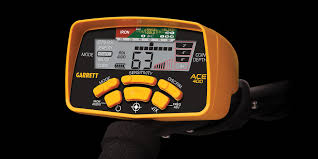 I decided to give the hobby another try when we recently bought 26 acres of partially i would recommend the ace 400 to anyone wanting a nice metal detector. Garrett Ace 400 Metalldetektoren Garrett Metal Detectors