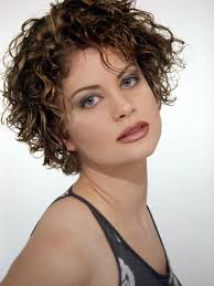 curly hairstyles with shaved sides curly hairstyles bob curly hairstyles african americ kurze haare dauerwelle frisuren fur lockiges haar frisur dicke haare