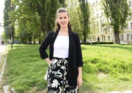 Dcera jany bernáškové justýna drábková a syn novináře jana tuny tadeáš tuna, kteří společně ztvárnili dětský. Galerie Zklamana Bernaskova Prekvapeni Od Muze Nebylo Pro Ni Foto 1 Ahaonline Cz