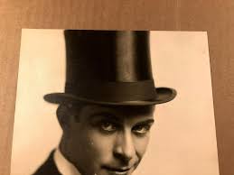 Earle Fox Very Rare Very Early Autographed 7/9 Photo 20s Hangman's House  Clement