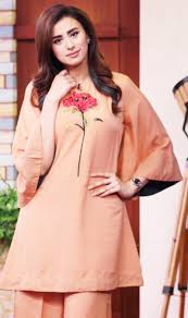 Madiha naqvi biography with age, career & husband details. Most Searched Person On Google Pakistan In 2019