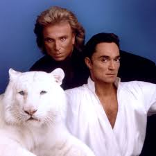 Contact siegfried & roy on messenger. Siegfried Roy Magician Roy Horn Dead At 75 Due To Covid 19