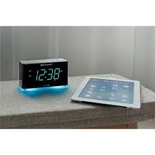 It has a unique function to dock your smartphone for charging while watching the video simultaneously. Smartset Alarm Clock Radio With Bluetooth Speaker Night Light And Usb Charging Port Emerson Radio