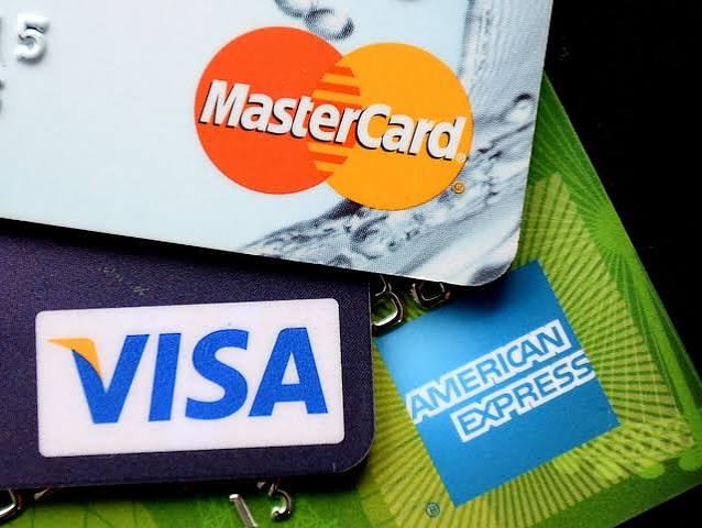 UK credit and debit card spending ​growing​ at fastest rate since 2008 | Credit cards | The Guardian