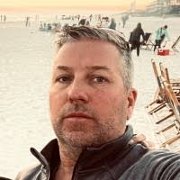 800+ "Stephen Land" profiles