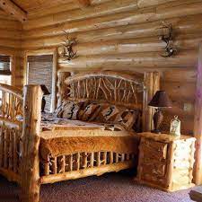 A lowered ceiling can keep a large master bedroom suite from feeling cavernous. Irina Davydkina Idavydkina Tvitter Cabin Furniture Log Cabin Furniture Log Cabin Bedroom Furniture