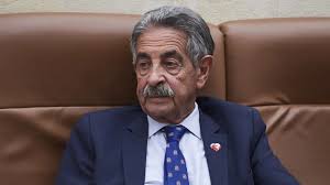 Así es el pequeño pueblo donde Miguel Ángel Revilla, expresidente de  Cantabria, vive en el norte