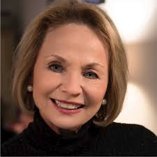 ARKANSAS, I'm home. ♥️ I am thrilled to announce the news station behind me  is my new home. Next month, I'll be joining KNWA-TV and Fox 24 News (NBC  and Fox affiliate)