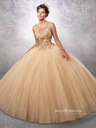 D'emily's bridal & events is an elegant dress store located in los angeles, ca, specializing in providing amazing women's dresses that's perfect for any occasion. White And Gold Quince Dress Off 61 Medpharmres Com