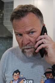 Shawn Darnell's Instagram, Twitter & Facebook