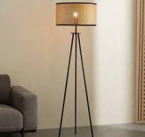 [Hot Item] East Asian Style Industrial Retro Tripod Floor Lamp with Rattan  Lampshade