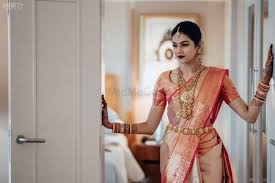 South indian sarees are something of that kind, and what indian women hold close to their hearts, even now, when we know that india was the first country to be adorned by western fashion ideas in its television and film industry. 100 South Indian Wedding Saree South Indian Bridal Saree Images