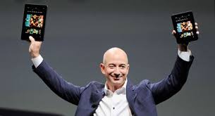 No livro the everything store, o autor brad stone revela curiosidades sobre o estilo de gestão e a história de vida de jeff bezos, da amazon. Dono Da Amazon E O Mais Rico De Sempre