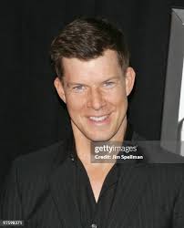 3,370 Eric Broadway Photos & High Res Pictures