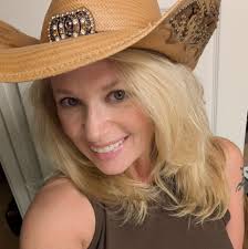 Is the planning commission legally obligated to review data center plans?