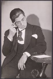 Died may 16 1971 in vienna) was an austrian actor and cabaret performer.in accordance with the wishes of his parents, he was to study law, but decided. Theatermuseum Rollenportrat Karl Farkas