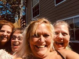 Teresa Brickhouse's Instagram, Twitter & Facebook