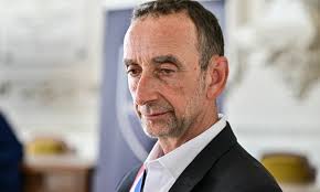 Grande gueule, "ultralibéral"… Qui est le médiatique médecin Jérôme Marty ?