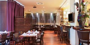 Junction 7 of the a1 motorway is just over 1 miles away, while luton airport is 15 miles from the hotel. Holidayinn Nurnberg City Centre