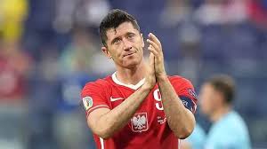Bayern need lewandowski goal to rally for gladbach draw. Dxm0pxjegilyym