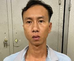 Hung Can's Instagram, Twitter & Facebook