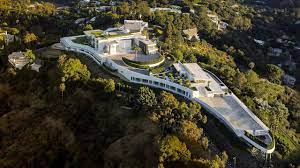Best bedrooms in the one giga mansion la. Los Angeles Mansion The One Formerly Priced At 500 Million Is 100 Million In Default On Its Loans Celebrity Net Worth