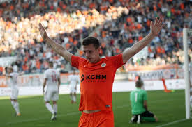 Jakub swierczok, 28, z kraju polska piast gliwice, od 2021 środkowy napastnik wartość rynkowa: Kreta Droga I Rosyjska Przemiana Jakuba Swierczoka Gazeta Wroclawska