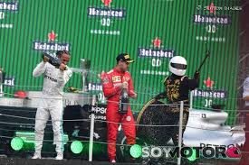 Con la ayuda del promotor internacional creventic, será el décimo año que el mitin está adscrito al calendario de las 24h series, un certamen mundial que reúne los mejores turismos y gt. A Vettel No Le Gusto El Tipo Del Palo Selfie Del Podio Ni Estos Trofeos De Mierda Con La Maldita Estrella Video F1 En Estado Puro
