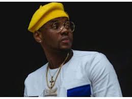 Kizz Daniel Biography, Pictures, Wife, Twins, House, Cars, Net Worth, Age,  Married, Parents