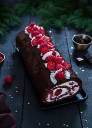 Buche Chocolat Noix De Coco Framboise Les Gourmandises De Lou En 2020 Chocolat Dessert Gourmandise