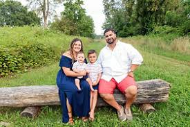 Image result for tbn:89j_M0kB5dmhMM::www.portaldafamilia.org/images/familia1a.jpg