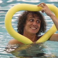 David luiz moreira marinho (born 22 april 1987) is a brazilian professional footballer who last played for premier league club arsenal and the brazil national team.primarily a centre back, he can also be deployed as a defensive midfielder. Brasilien Gegen Deutschland David Luiz Im Wm Halbfinale Der Spiegel