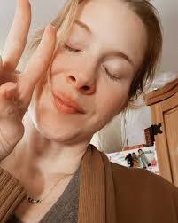 Kimberly Boggess's Instagram, Twitter & Facebook