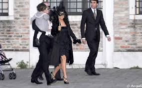 What is certain is that salma hayek didn't marry pinault for his fortune: Salma Hayek And Francois Henri Pinault S Wedding Ohnotheydidnt Livejournal