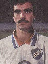 Gallardo y fotos con los jugadores del depro. Martin Lasarte Atilio Software