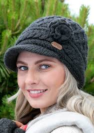 Erin Aran Flower Peak Hat