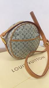 Bag accessories refine by category: Lot Art Louis Vuitton Crossbody Bag