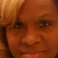 Anna Longfellow's Instagram, Twitter & Facebook