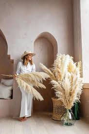 Una vez secas, echaremos laca para protegerlas. Compre Pampas Secas Naturales Phragmites Phragmites Comunitario Plantas Flower Boda Manojo Decoracion Para El Hogar Diy Flores Secas Pampas Hierba A 1 81 Del Alegant Lady Es Dhgate Com