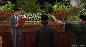 Seremoni ini dihadiri para pegawai bnn. Xmer7ag6xyewem