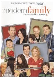 Modern Family The Complete First Season 4 Discs Dvd Best Buy Modern Family Tv Show Modern Family Dvd Modern Family Season 1