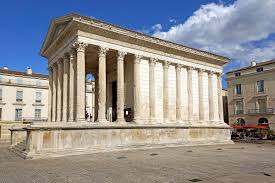 16 ac (amb el 11. Roman Temple Wikipedia