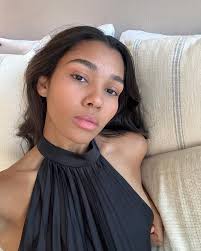 I never post pictures anymore 🖤