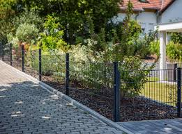 Lehrvideos für zaun und garten. Wie Hoch Darf Ein Zaun Sein Vorschriften Ratgeber Zaundirekt
