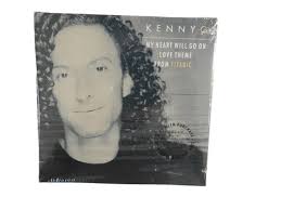 LOT OF 8 CELEBRITY CHRISTMAS CDS TONY BENNET KENNY G PACAROTTI DANIEL  CONNICK BA