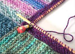 This beautiful and plush mitered square knitted throw blanket will look absolutely pleasing in your living room. How To Knit A Mitred Square Blanket