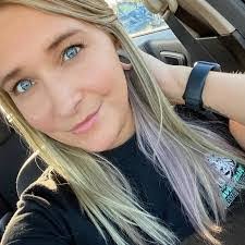 Shannon Strobel's Instagram, Twitter & Facebook